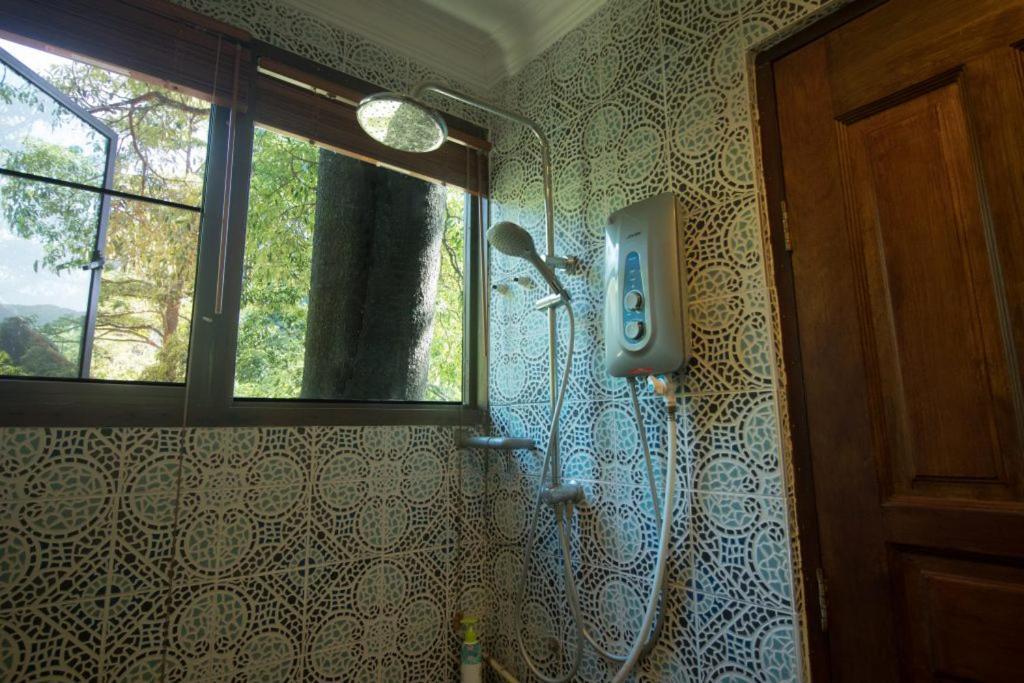 De Serenity - Exclusive Jungle Retreat Серембан Екстериор снимка