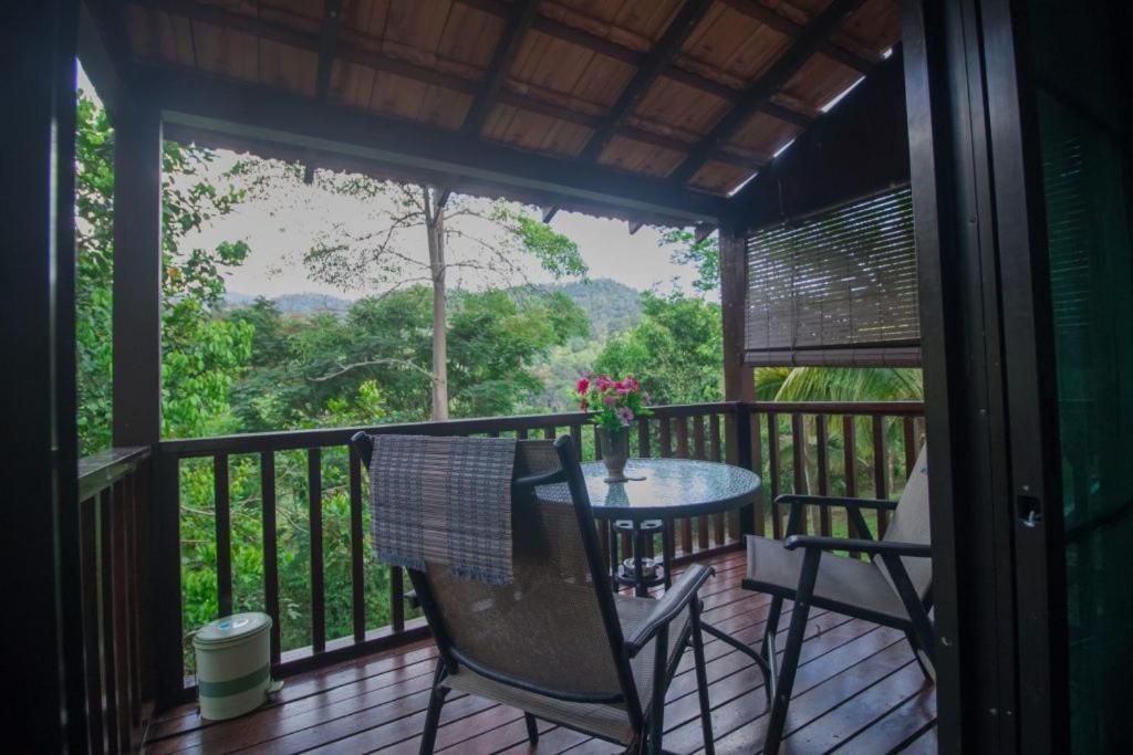 De Serenity - Exclusive Jungle Retreat Серембан Екстериор снимка
