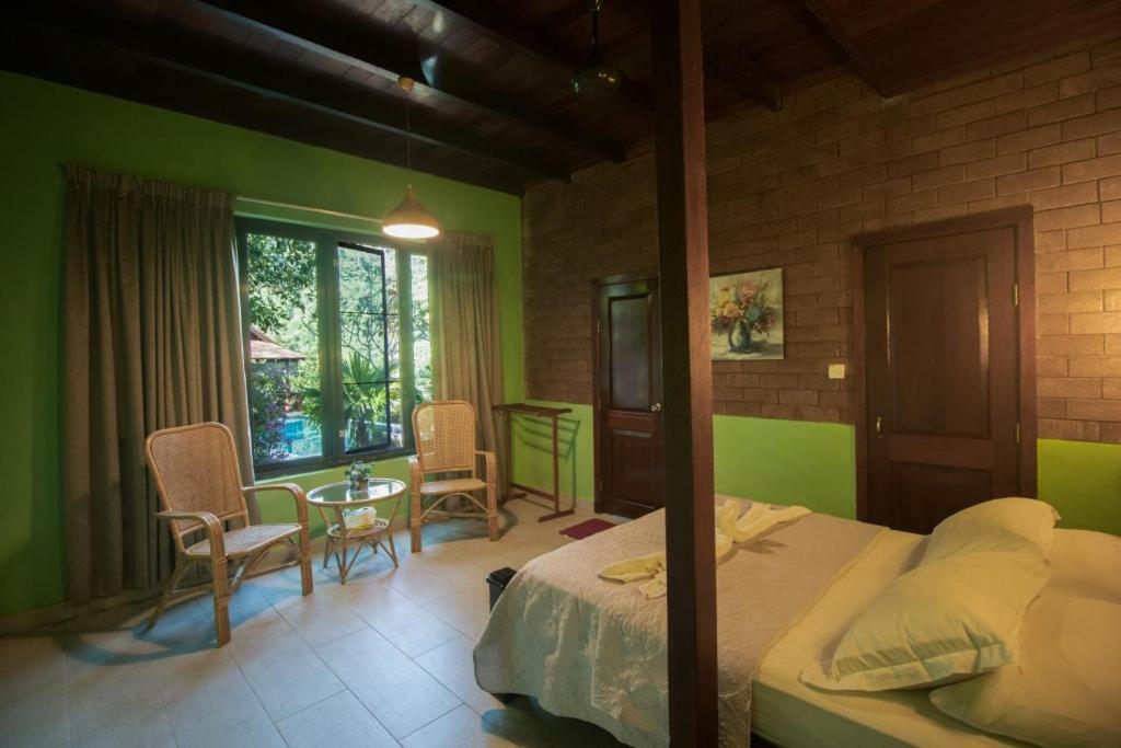 De Serenity - Exclusive Jungle Retreat Серембан Стая снимка